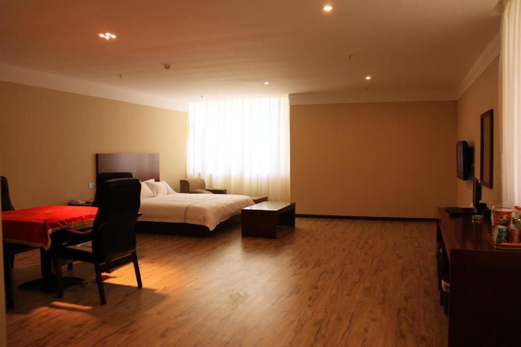 Zhou Wang Cheng Hotel Luoyang  Kamer foto