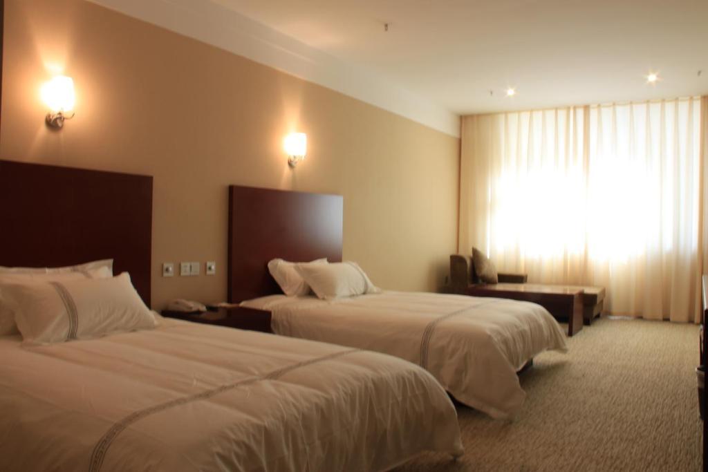 Zhou Wang Cheng Hotel Luoyang  Kamer foto
